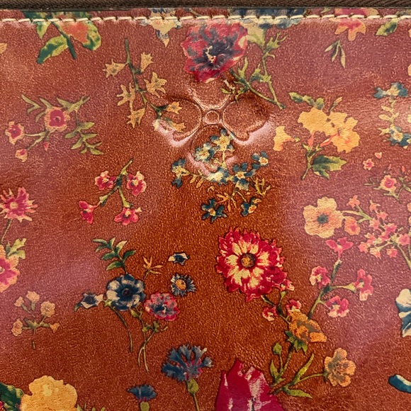 Patricia Nash Cassini Wristlet - EUC - Picture 6 of 13
